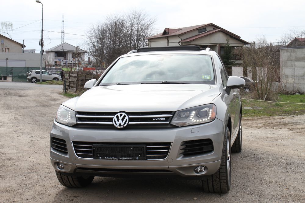 Volkswagen touareg hybrid