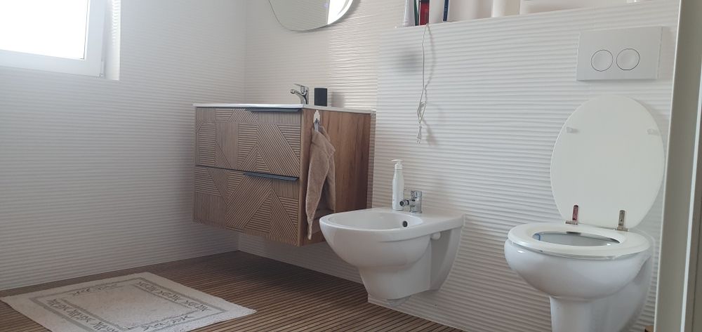Vând duplex în Covaci