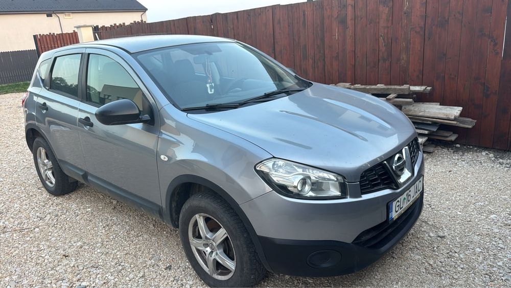 NISSAN Qashqai