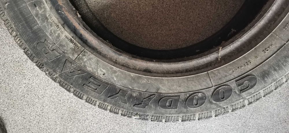 Гуми- летни и зимни 13 и 14 цолови