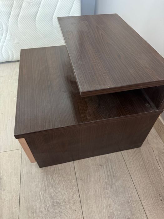 Нощно шкафче за спалня