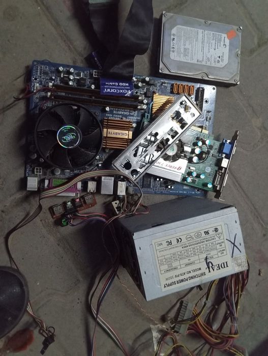 Продам комплект материнская плата DDR 2 офисная