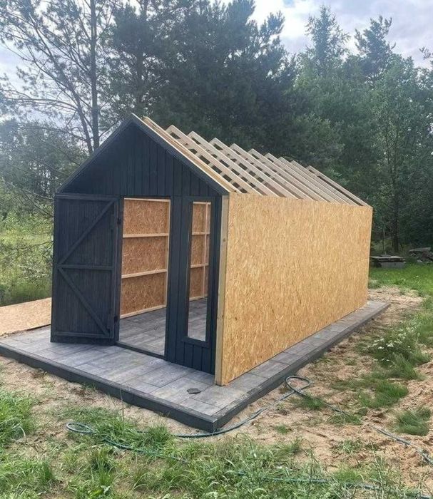 Vând  căsuțe foișoare terase la comanda