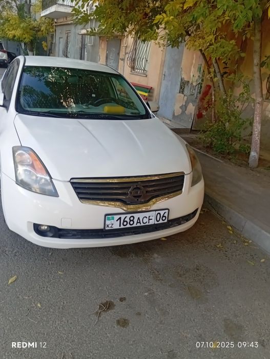 Продам машину nissan altima
