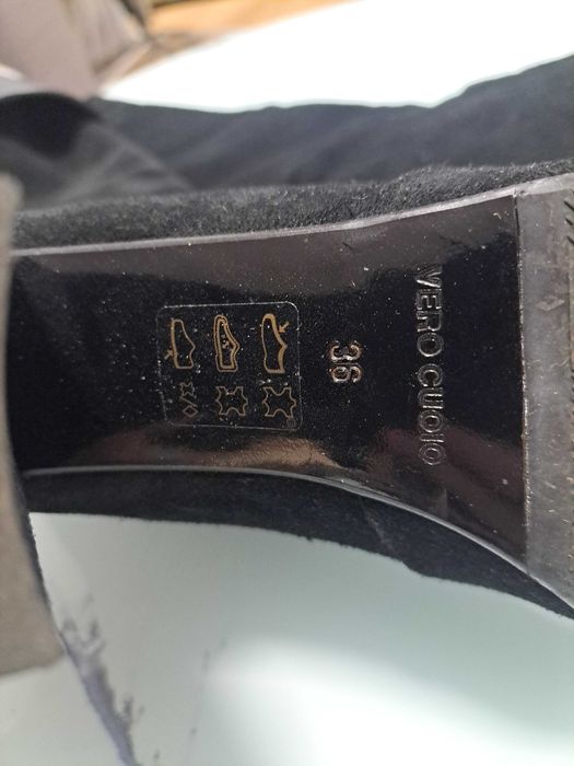 Vând Cizme MUSETTE din piele intoarsă