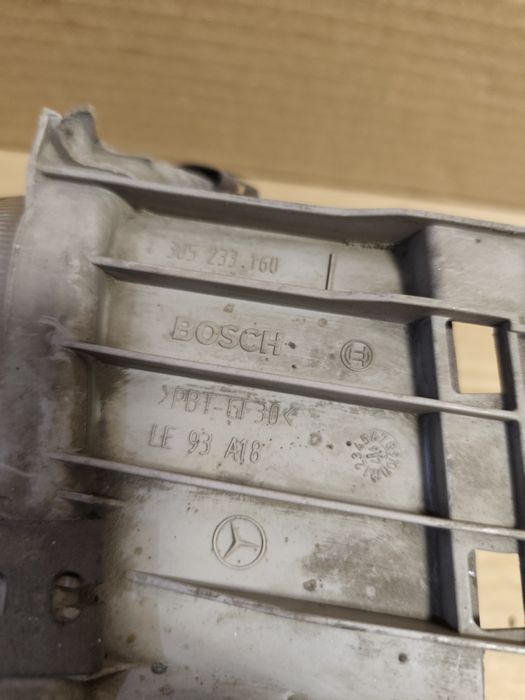 Противотуманная фара левая