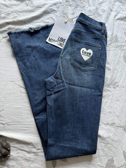 Нови!!! Дънки Love Moschino