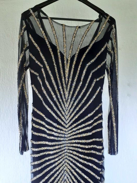 Официална рокля 40 размер