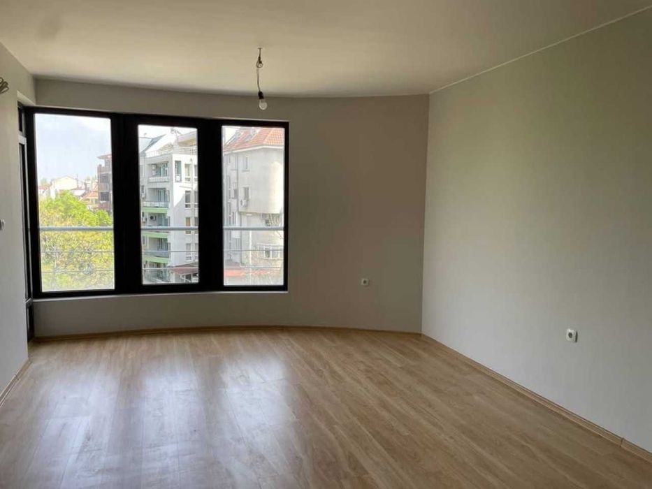 Продава се Двустаен апартамент в Пловдив, Кючук Париж - 65 кв.м за 1845 €/кв.м - Снимка #3