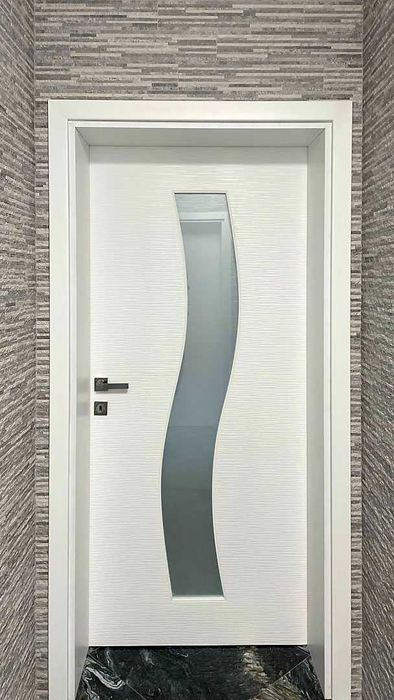 Български интериорни врати