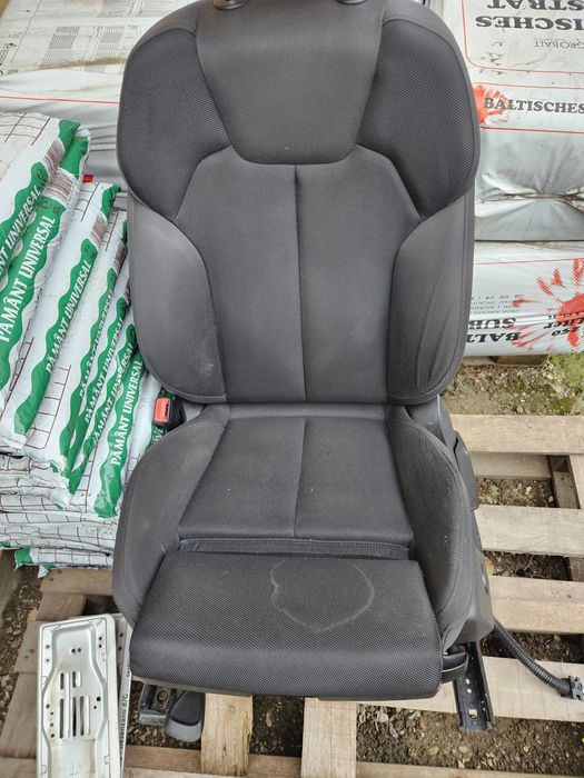 Scaune Q5 si banchete