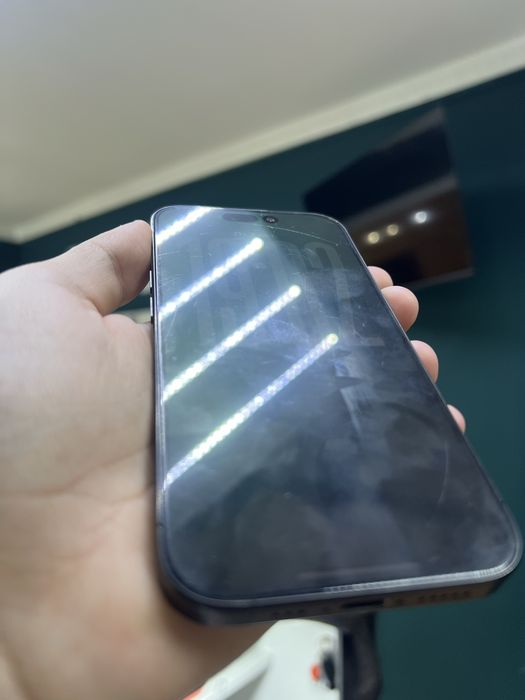 Iphone 15 pro 320000