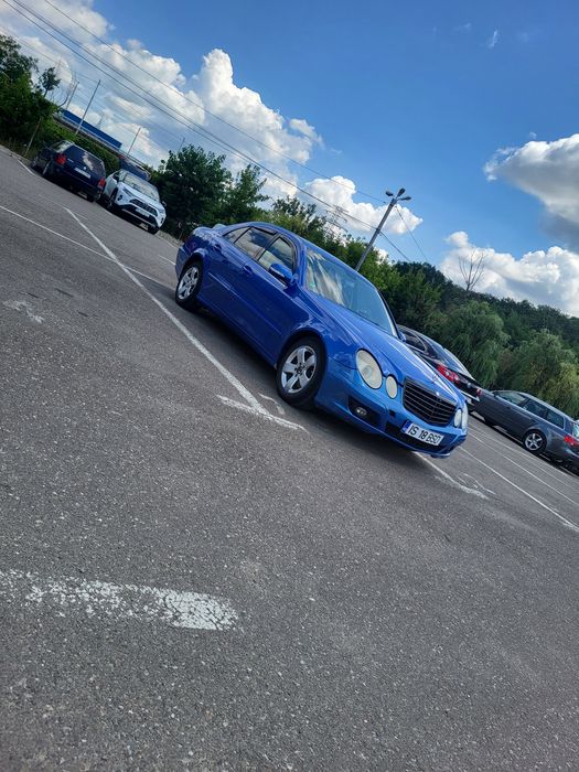 Mercedes benz E class