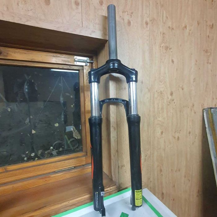 Велосипед впередный вилка амортизатор.