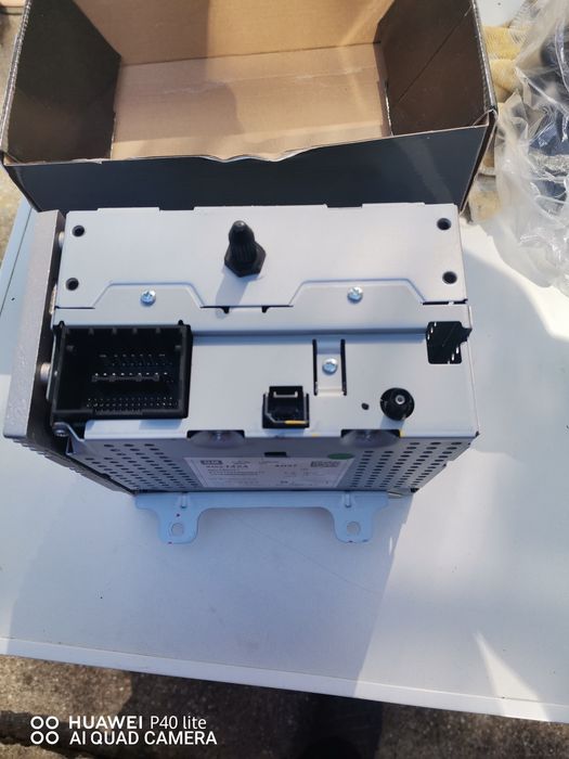 СД от опел Мока заедно с екрана.