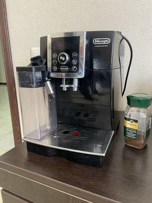 Кофемашина delonghi