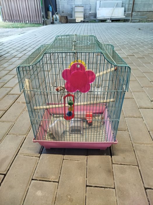 Продам клетку для попугаев