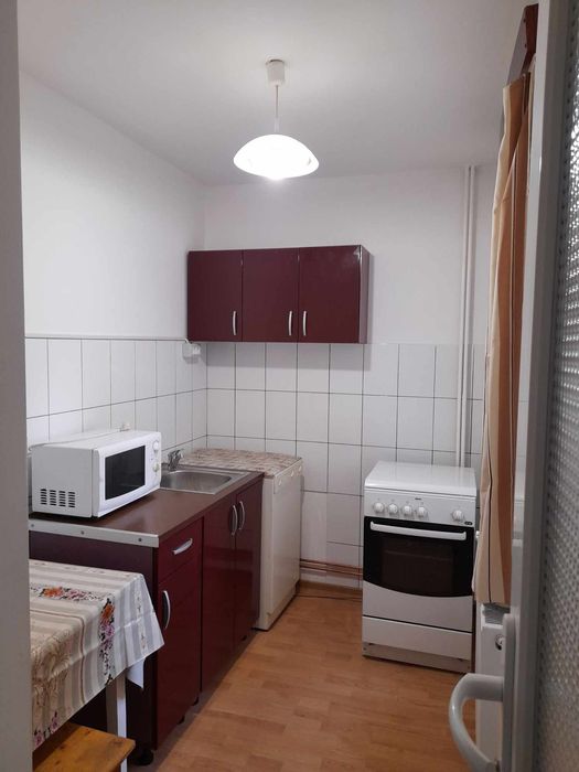 Proprietar închiriez apartament cu o cameră