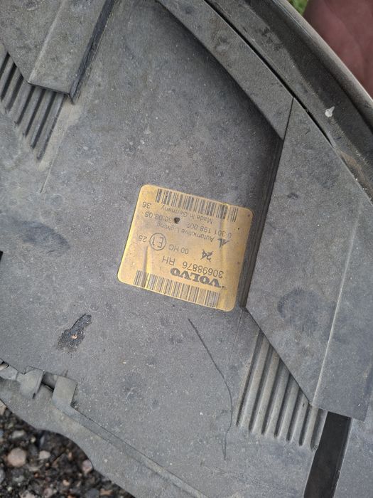 Фара правая volva s40