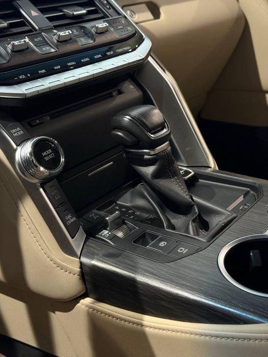 Toyota Land Cruiser 300 Twin Turbo