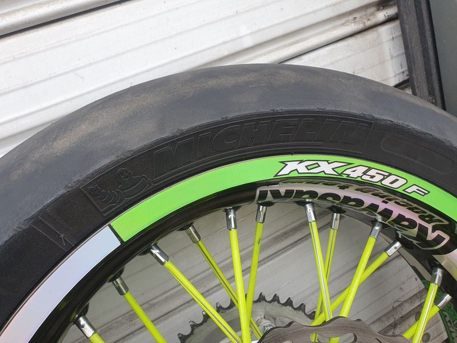 Универсални капли за Супер мото с гуми