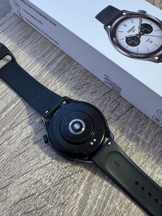Часовник Xiaomi Watch S4