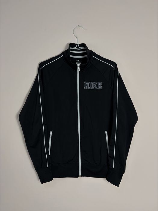 Дамско горнище Nike