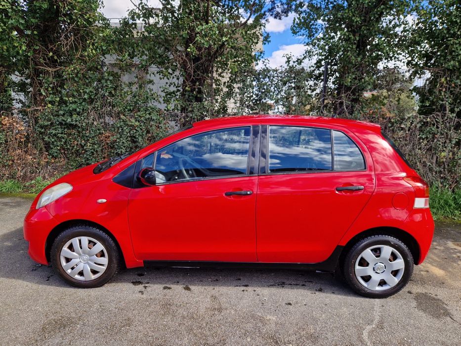 Toyota Yaris Facelift 2009 • Ideală pentru Oraș • Consum Mic • Impecabilă