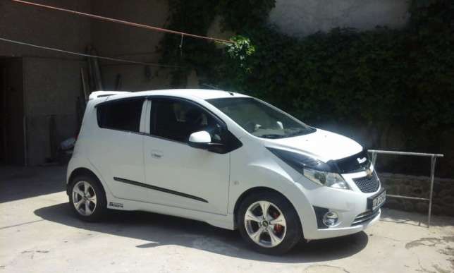 Продажа. спойлеров Порогов. на спарк, кобальт,нексия,