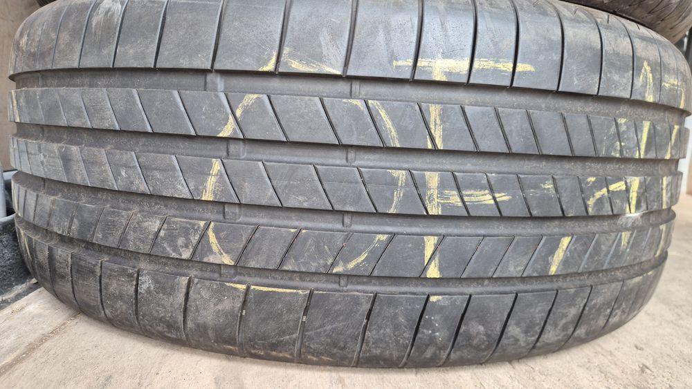 4 броя Bridgestone 235/55/19