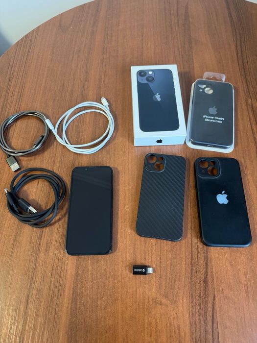 Продам б/у телефон iPhone 13 mini 128 Gb