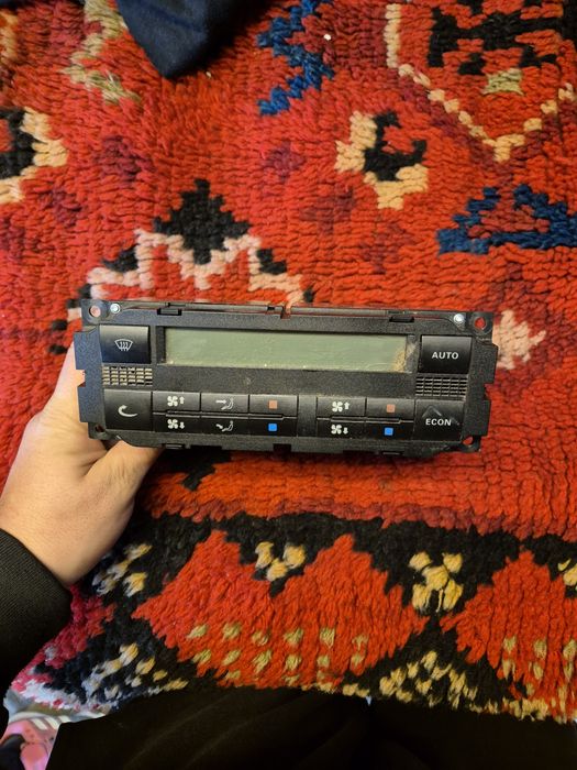 Оригинален Двузонен Климатроник за VW Шаран 03- 08г