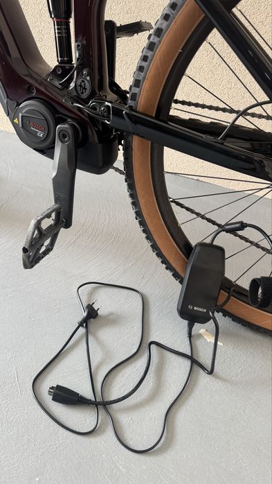 „Електрически велосипед CUBE (Bosch Performance CX Smart System / SRAM DB8)“