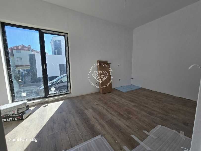 Продава се Тристаен апартамент в Варна, м-т Траката - 118 кв.м за 1610 €/кв.м - Снимка #5