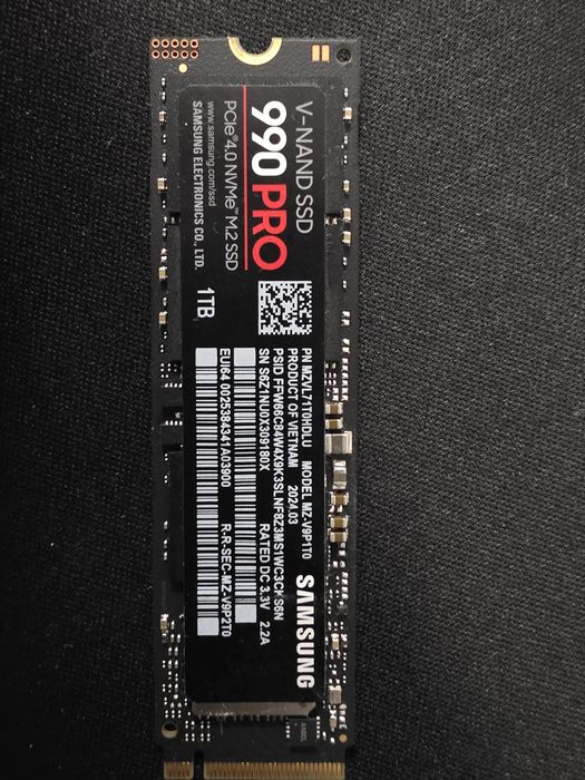SSD Samsung 990 PRO 1TB in stare foarte buna