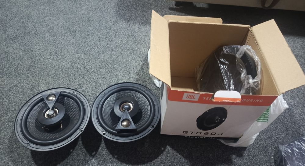 Продам динамики JBL
