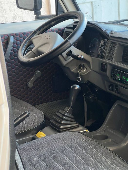 Damas yili 2019 kraska toza