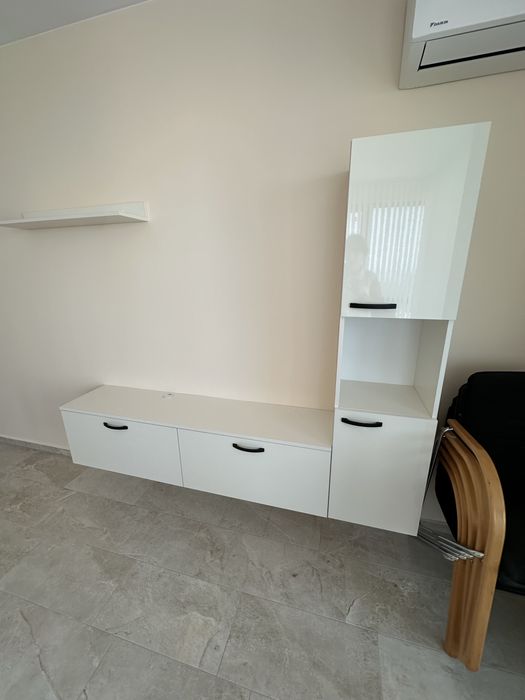 Холна секция- Гланц Екрю- ТВ Шкаф, висок модул, рафт-етажерка