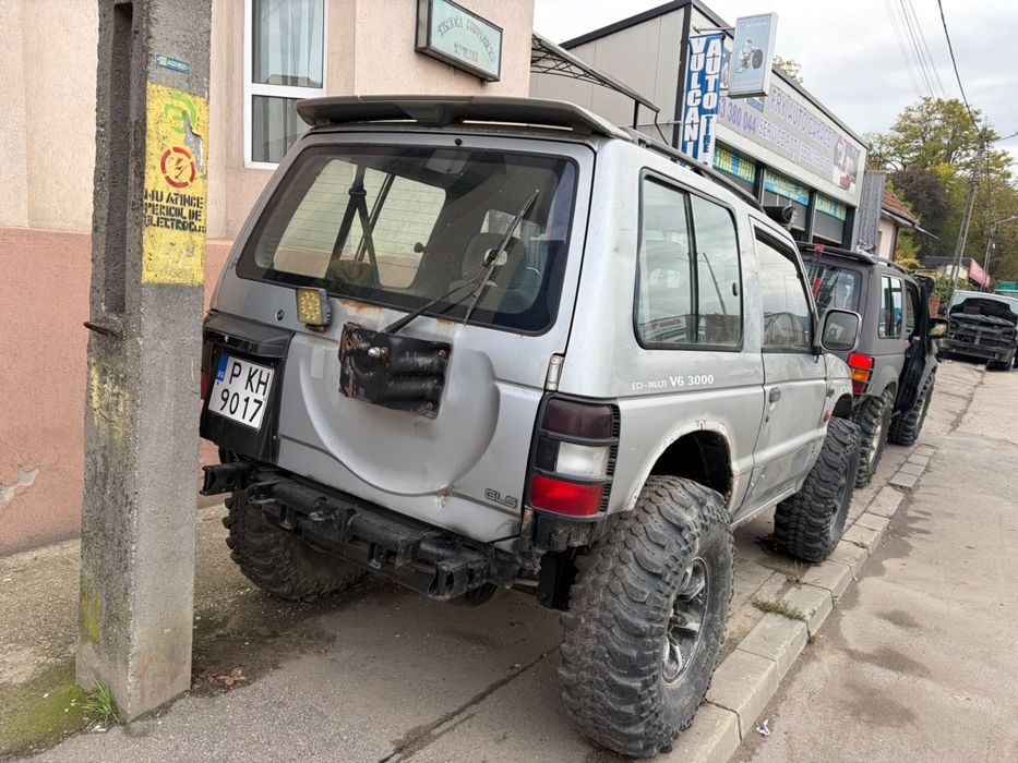 Mitsubishi pajero 3000 v6 benzina