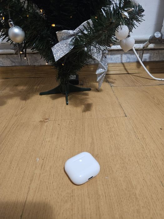 Airpods 4 Noise Cancelling, ca noi