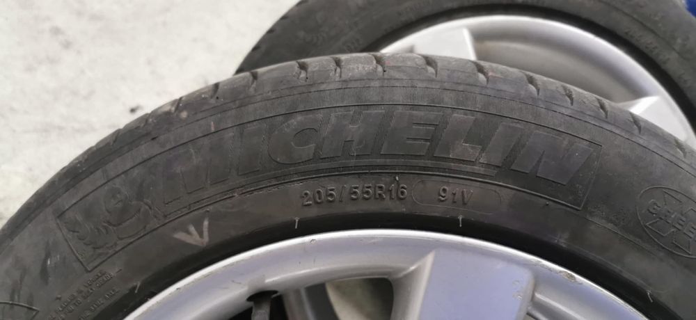 Гуми с джанти 16ки