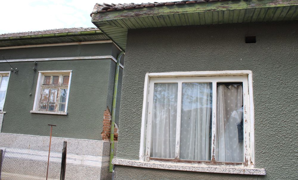 ПРОДАВА СЕ ПРОСТОРЕН ИМОТ БЛИЗО ДО ВИДИН!