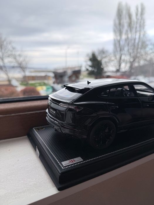 Модел Lamborghini Urus Perfomante 1:18 by Mr.Collection