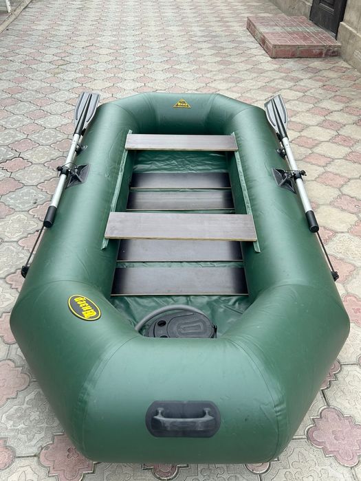 Продам лодку 2 местная