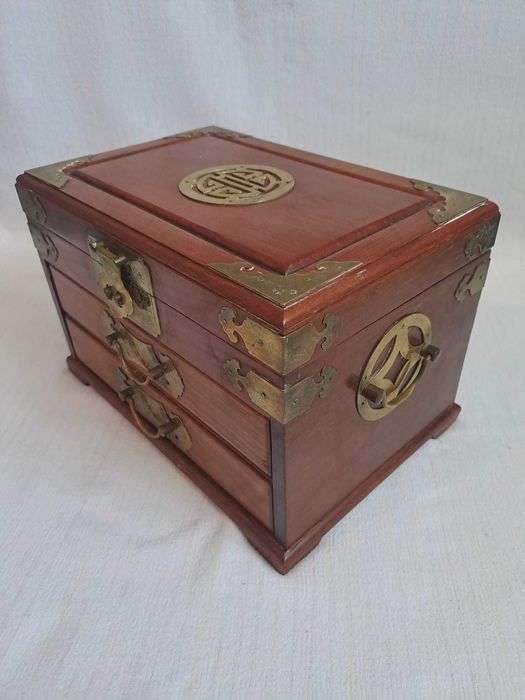 caseta dulapior bijuterii lemn trandafir bronz 31/21/20 cm