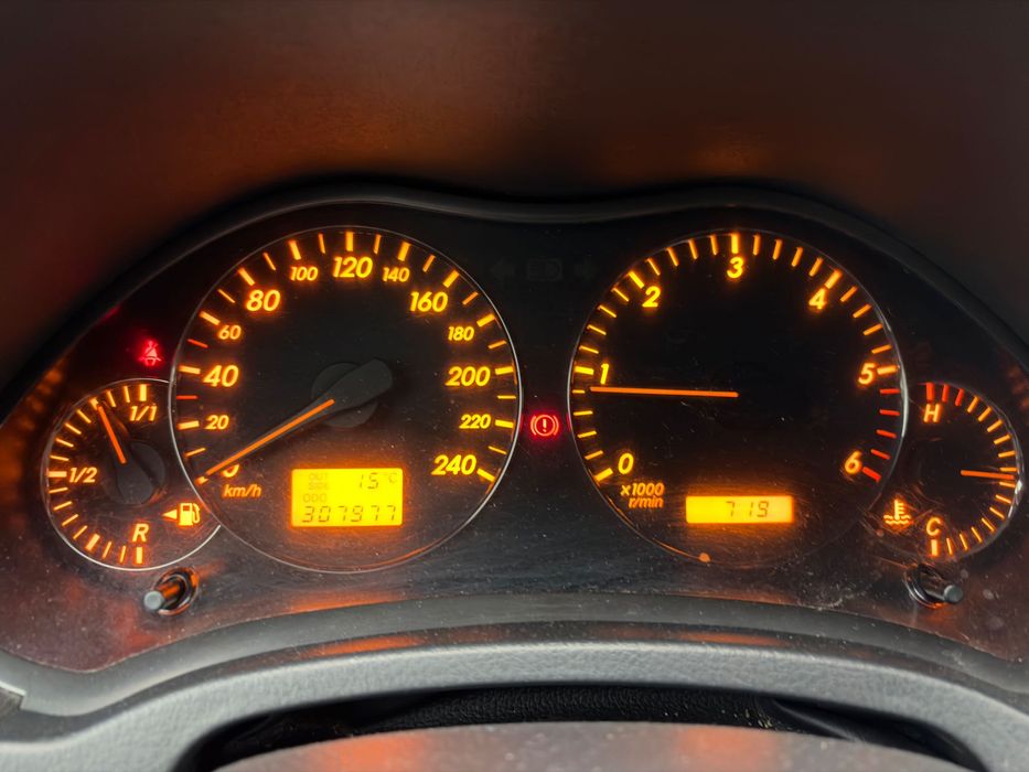 Тойота Авенсис т25 2.0 116к.с.