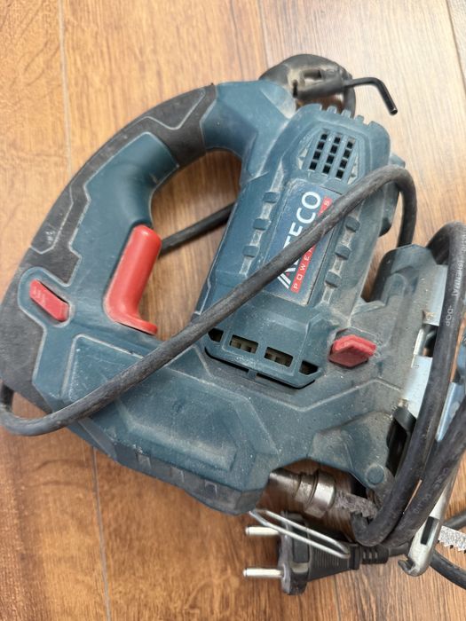 Лобзик для строительства