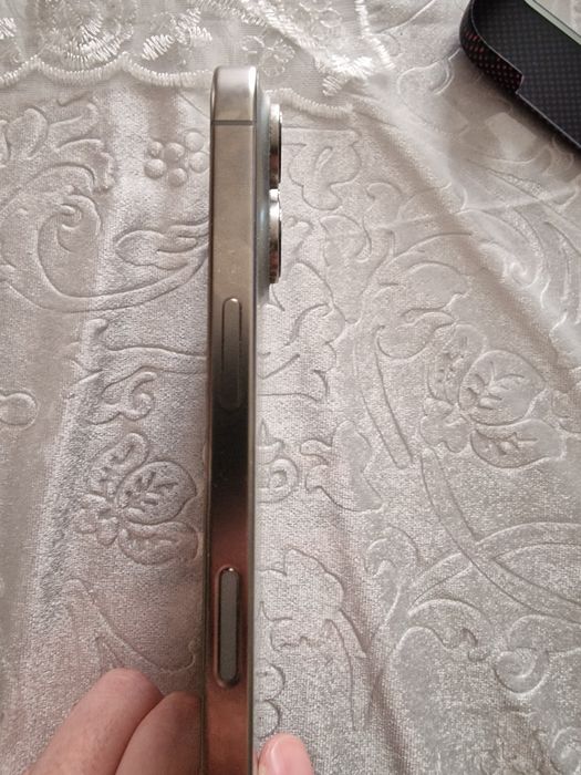 Iphone 16 pro 128gb, без коробки