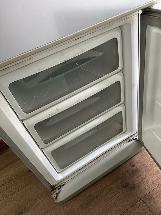 Холодильник LG 185см