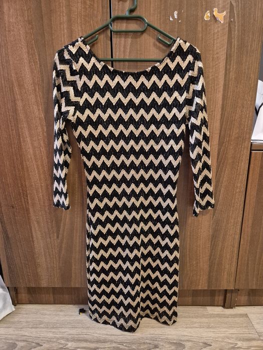 Дамска рокля      .